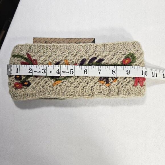 Lost Horizons Handcrafted Knit Wool Fleece Lined Oat Natural Floral Headband - Picture 8 of 8